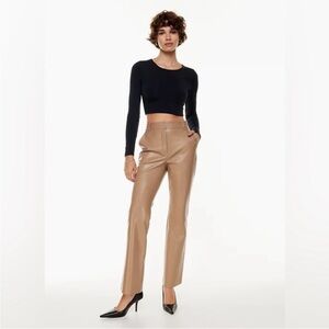 Aritzia Wilfred Vegan Leather Carrot Pant – High Waisted Pleated size 2, Tan